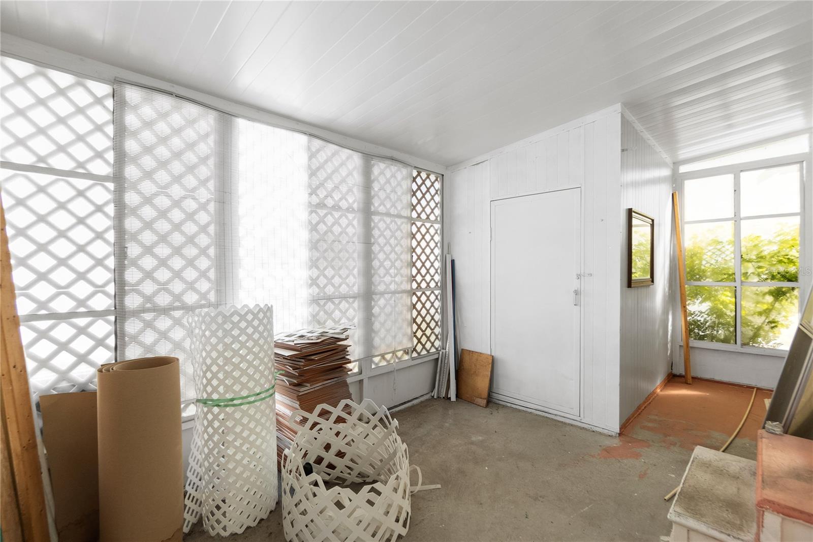 Image 27 of 44 For 1709 21st Avenue W