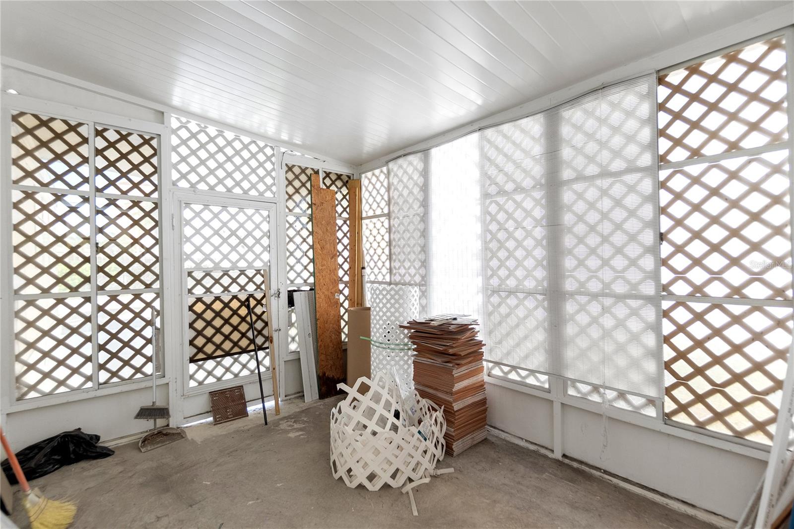 Image 28 of 44 For 1709 21st Avenue W