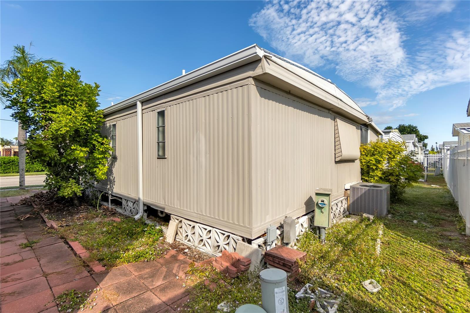 Image 30 of 44 For 1709 21st Avenue W