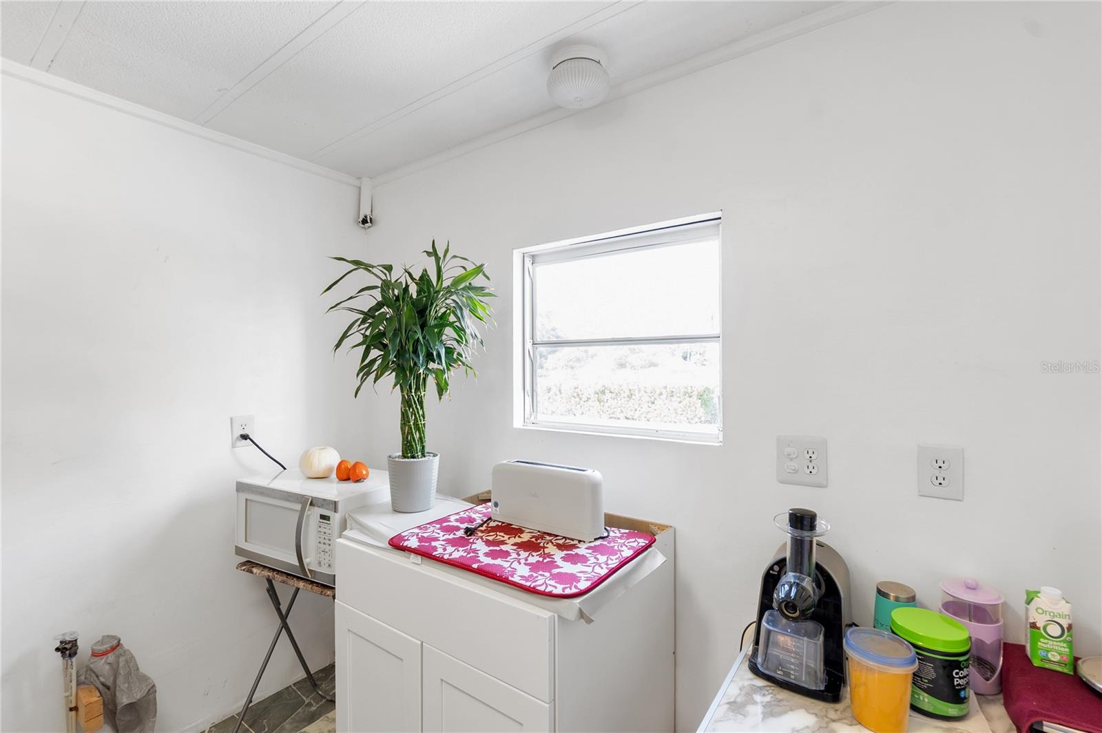 Image 7 of 44 For 1709 21st Avenue W