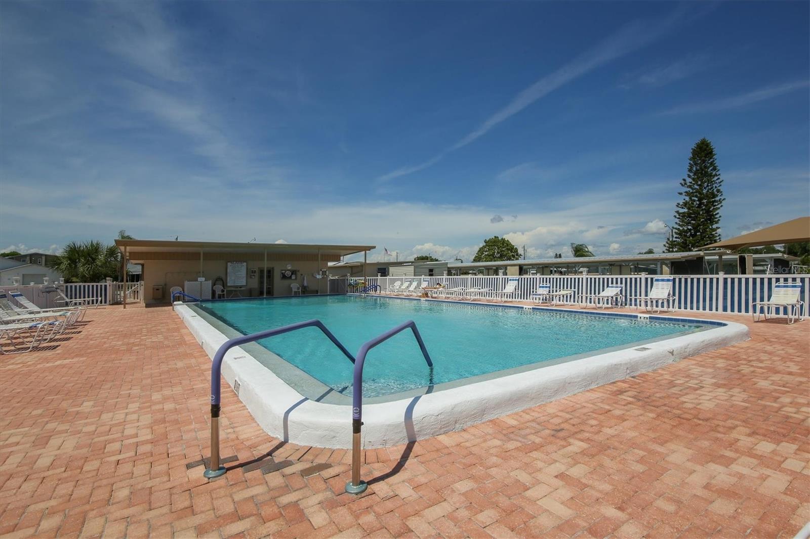 Image 31 of 40 For 1206 45th Avenue Drive E