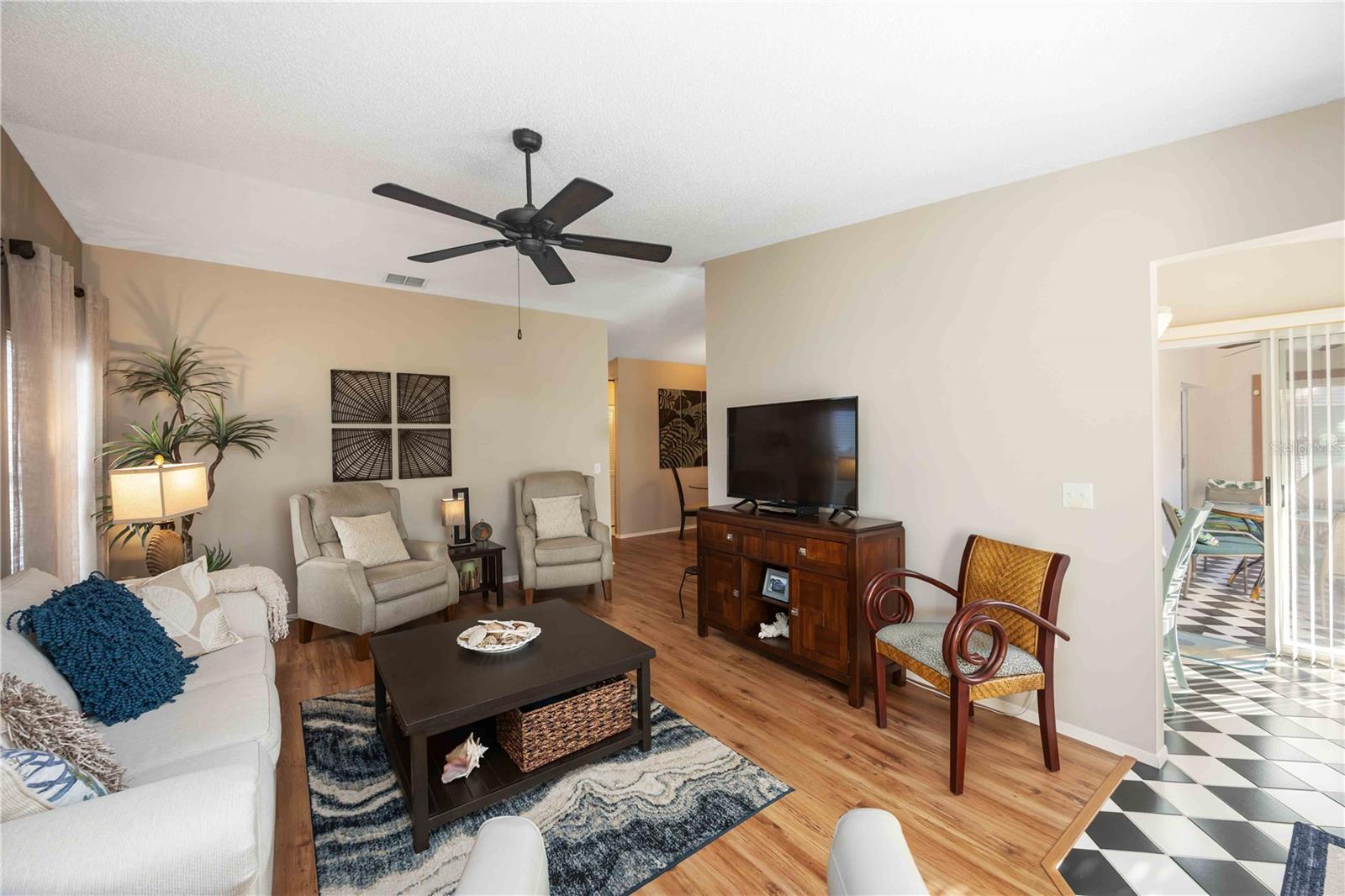 Image 9 of 55 For 7206 29th Avenue Drive W 2263