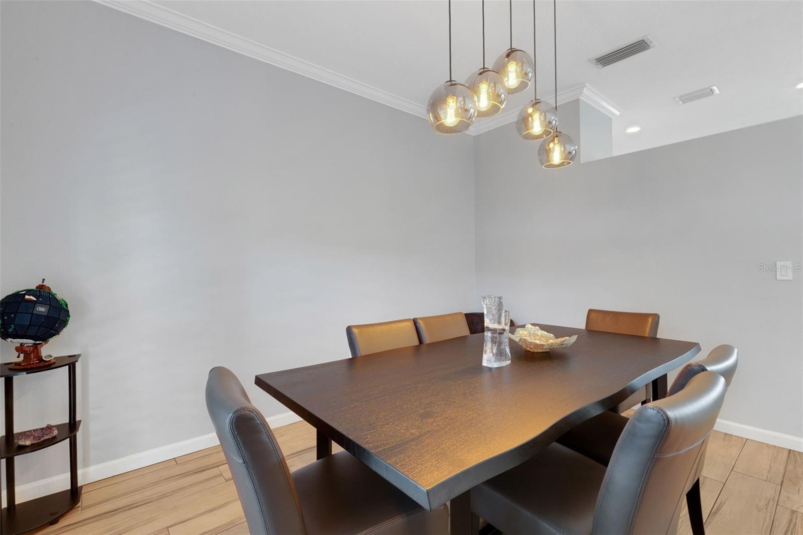 Image 24 of 84 For 4847 Sweetmeadow Circle