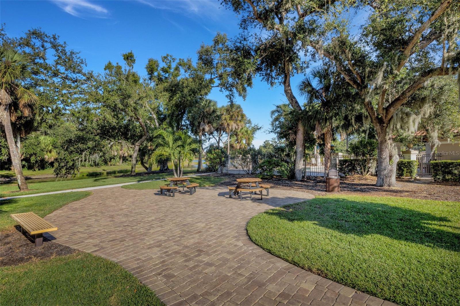 Image 72 of 84 For 4847 Sweetmeadow Circle