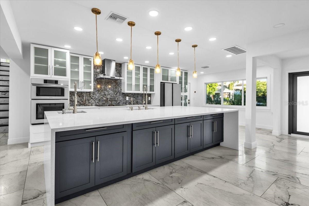 Image 13 of 61 For 5624 Cape Leyte Drive