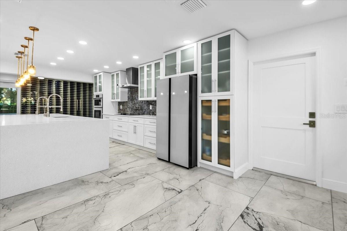 Image 15 of 61 For 5624 Cape Leyte Drive