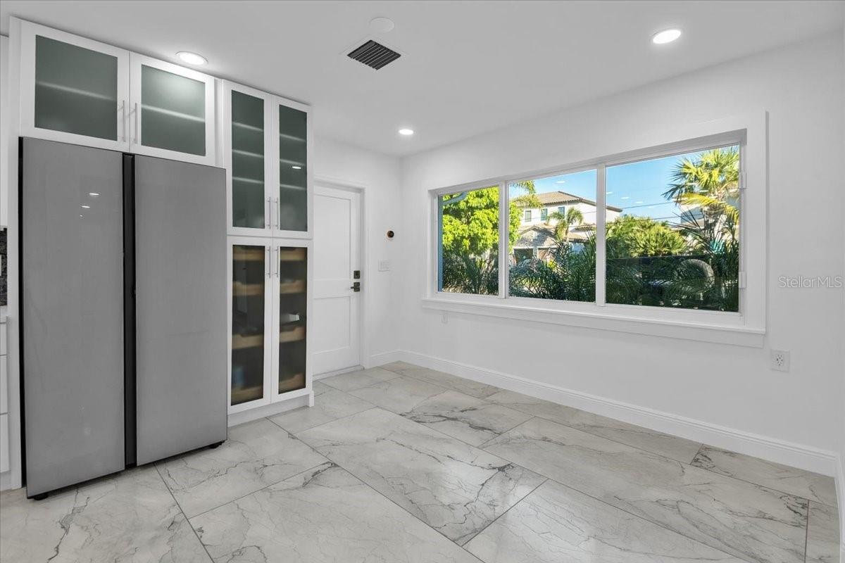 Image 16 of 61 For 5624 Cape Leyte Drive