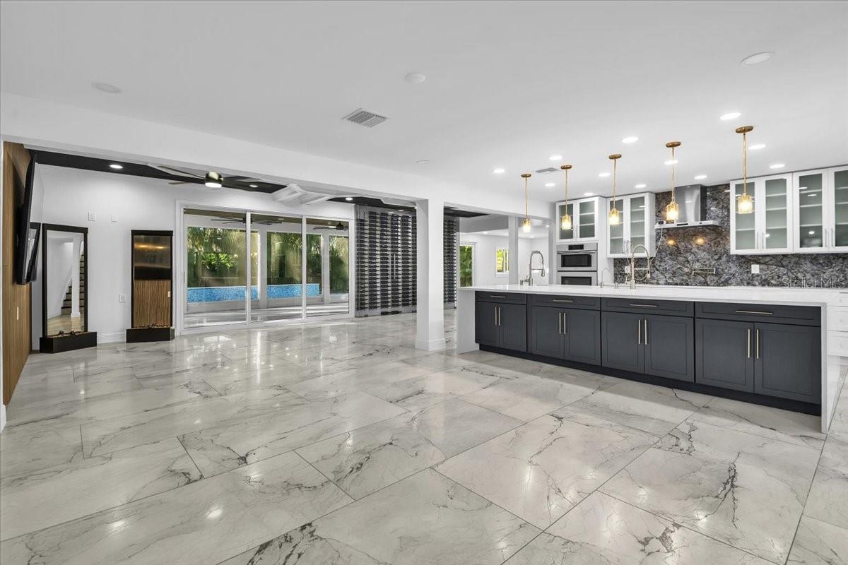 Image 18 of 61 For 5624 Cape Leyte Drive