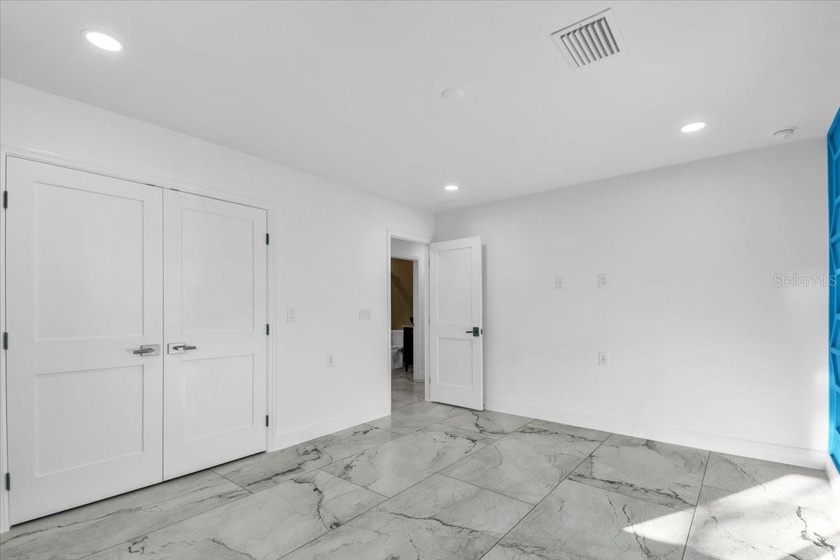 Image 31 of 61 For 5624 Cape Leyte Drive