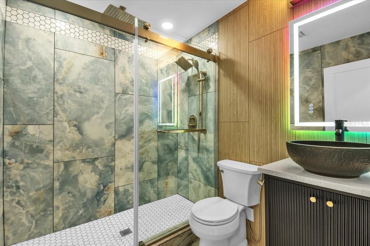 Image 38 of 61 For 5624 Cape Leyte Drive