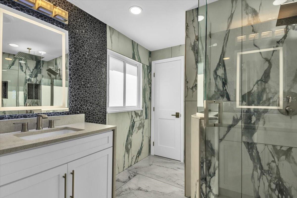 Image 42 of 61 For 5624 Cape Leyte Drive