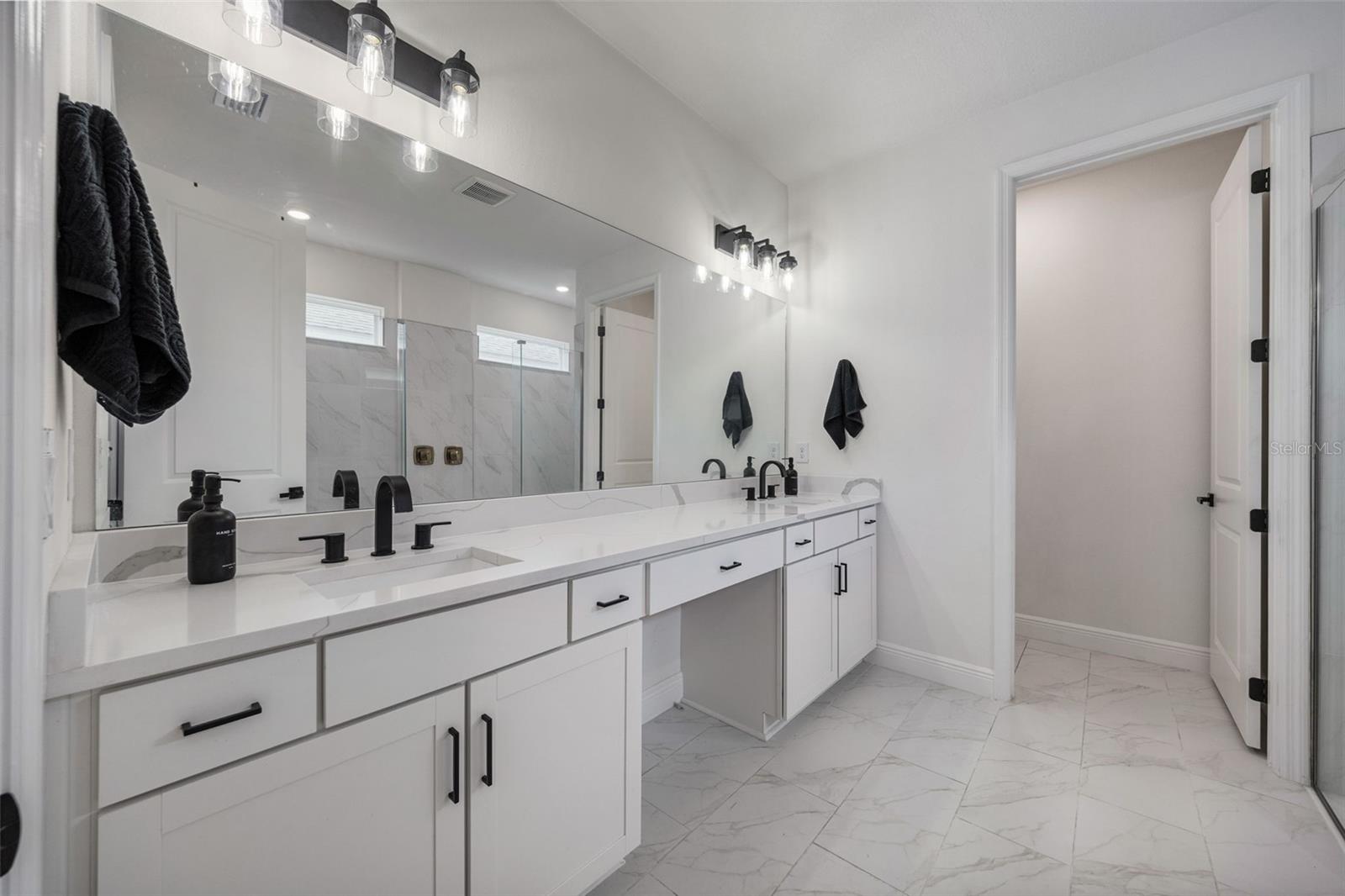 Image 38 of 90 For 7462 Sea Manatee Street