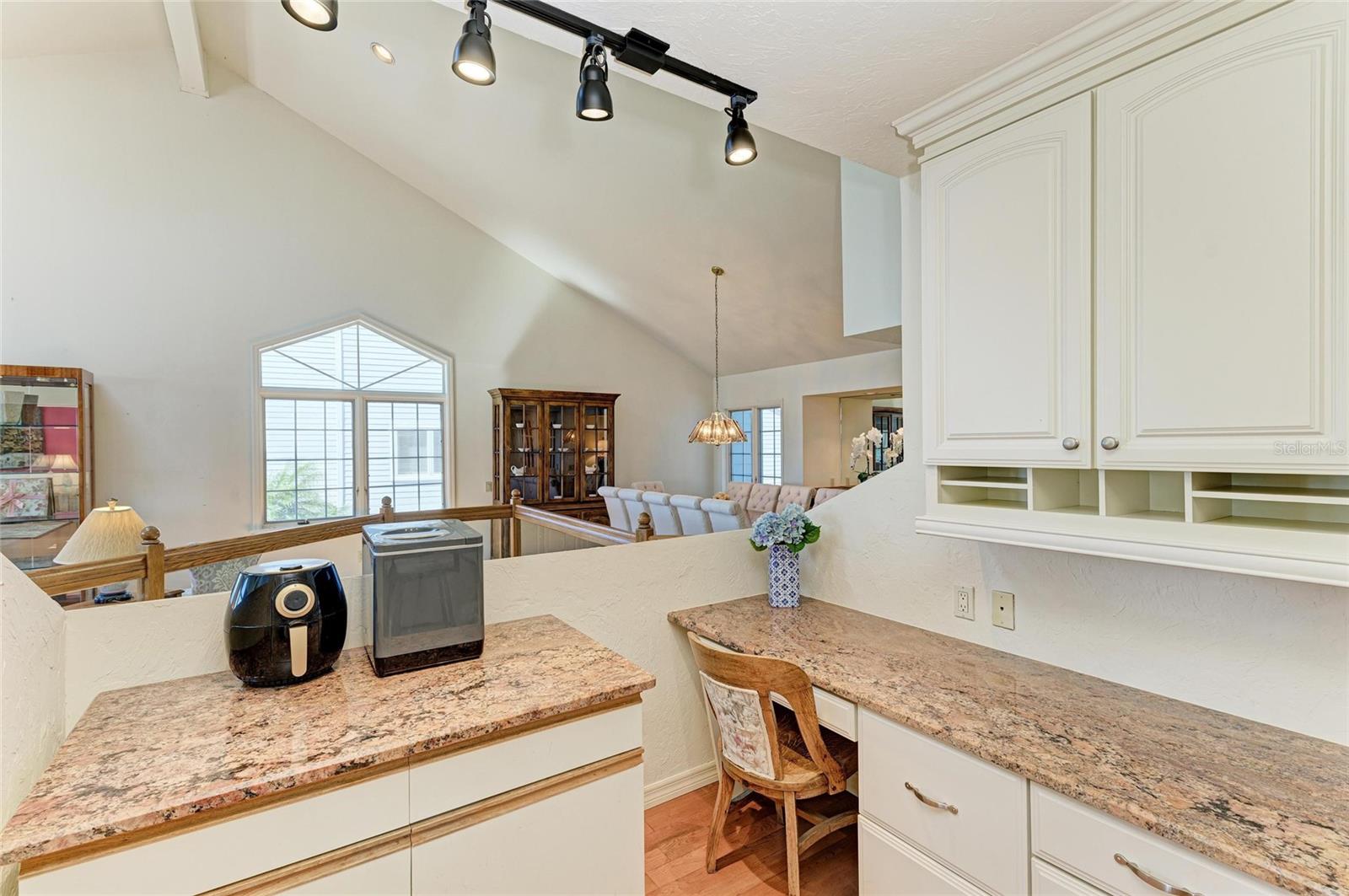 Image 27 of 94 For 12 Tidy Island Boulevard