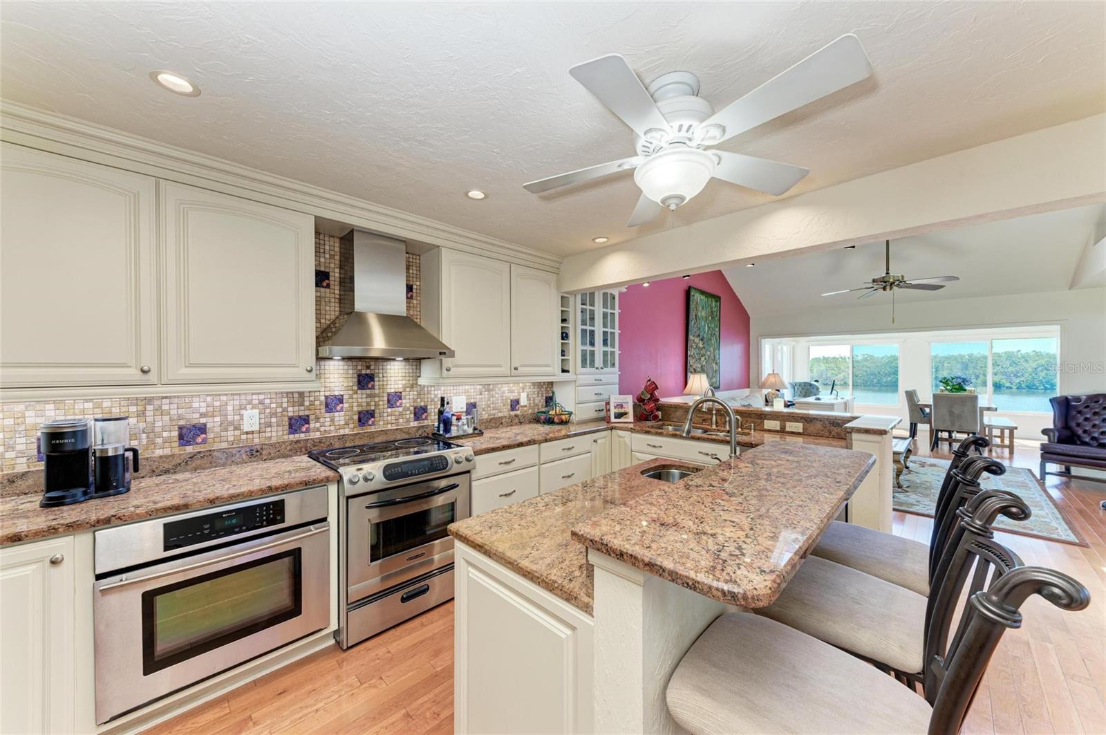 Image 29 of 94 For 12 Tidy Island Boulevard