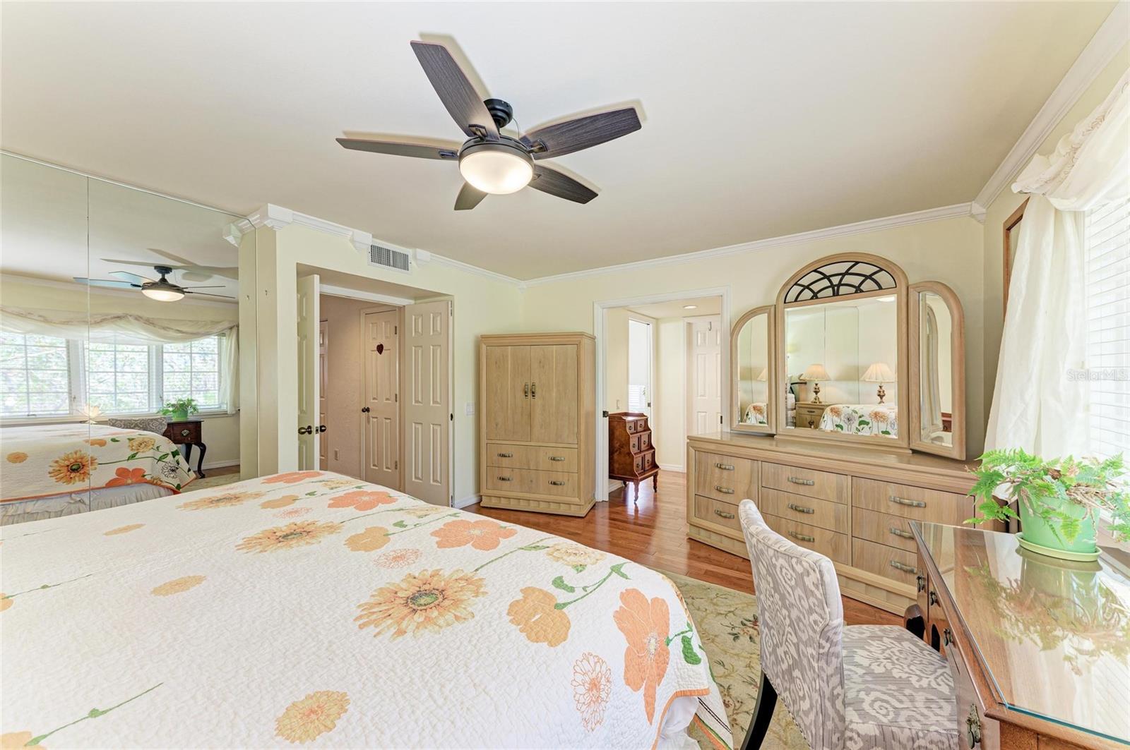 Image 42 of 94 For 12 Tidy Island Boulevard