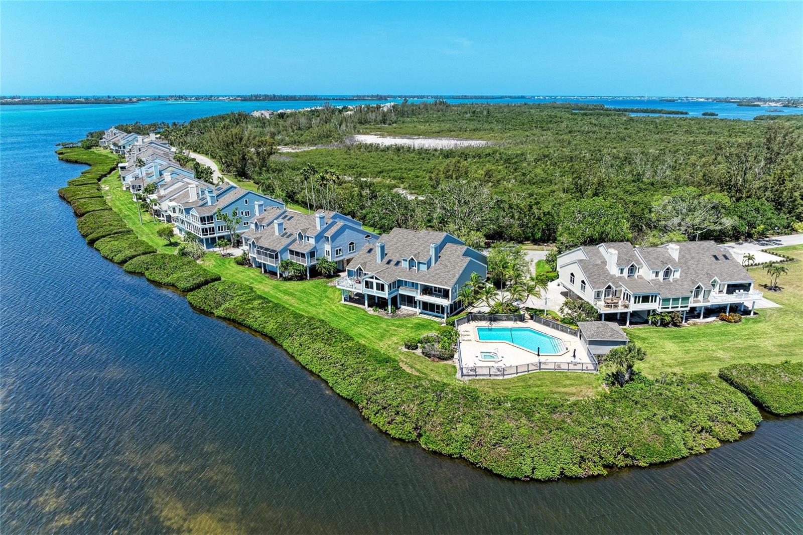 Image 6 of 94 For 12 Tidy Island Boulevard