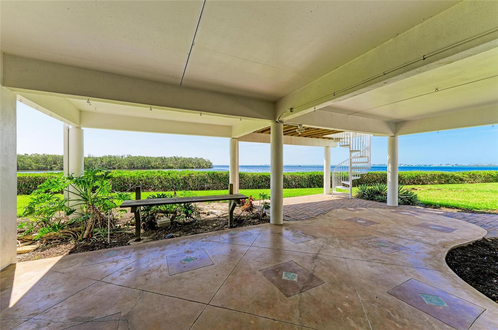 Image 62 of 94 For 12 Tidy Island Boulevard