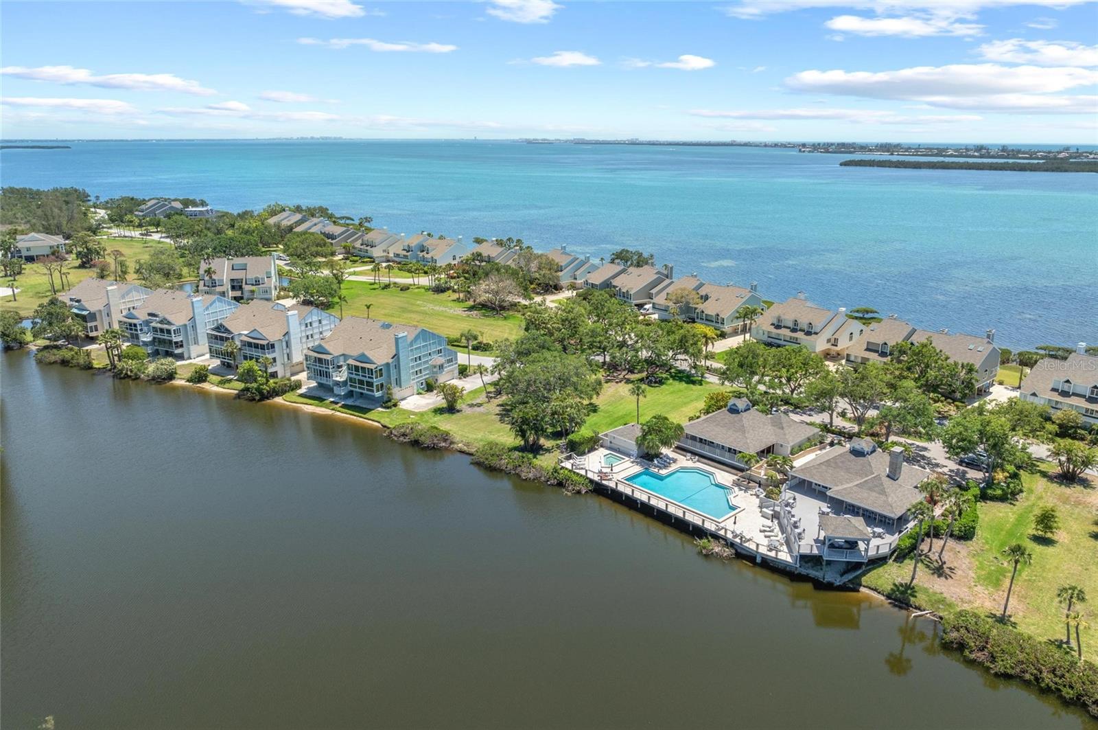 Image 72 of 94 For 12 Tidy Island Boulevard