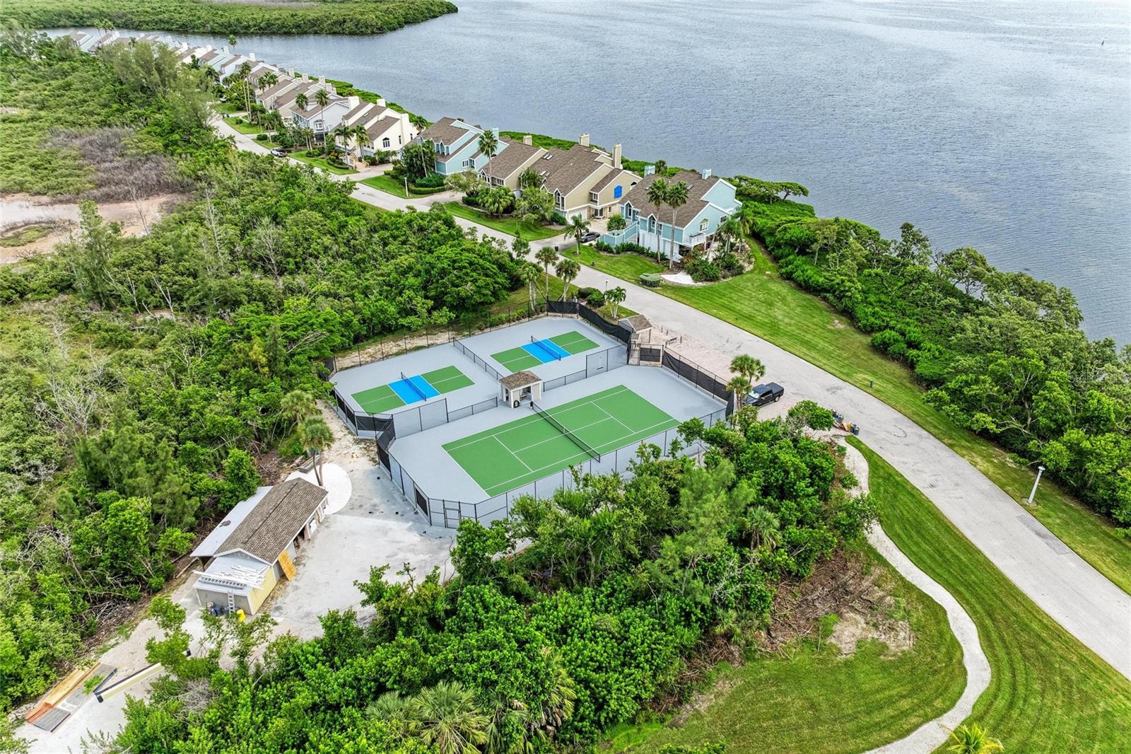 Image 86 of 94 For 12 Tidy Island Boulevard