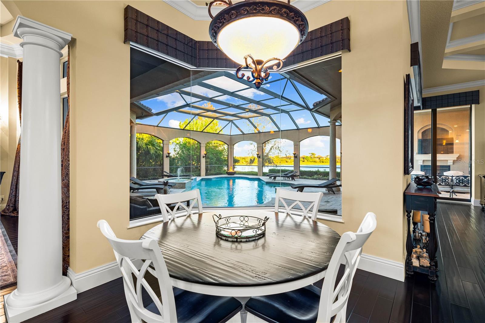 Listing photo id 24 for 8376 Catamaran Circle