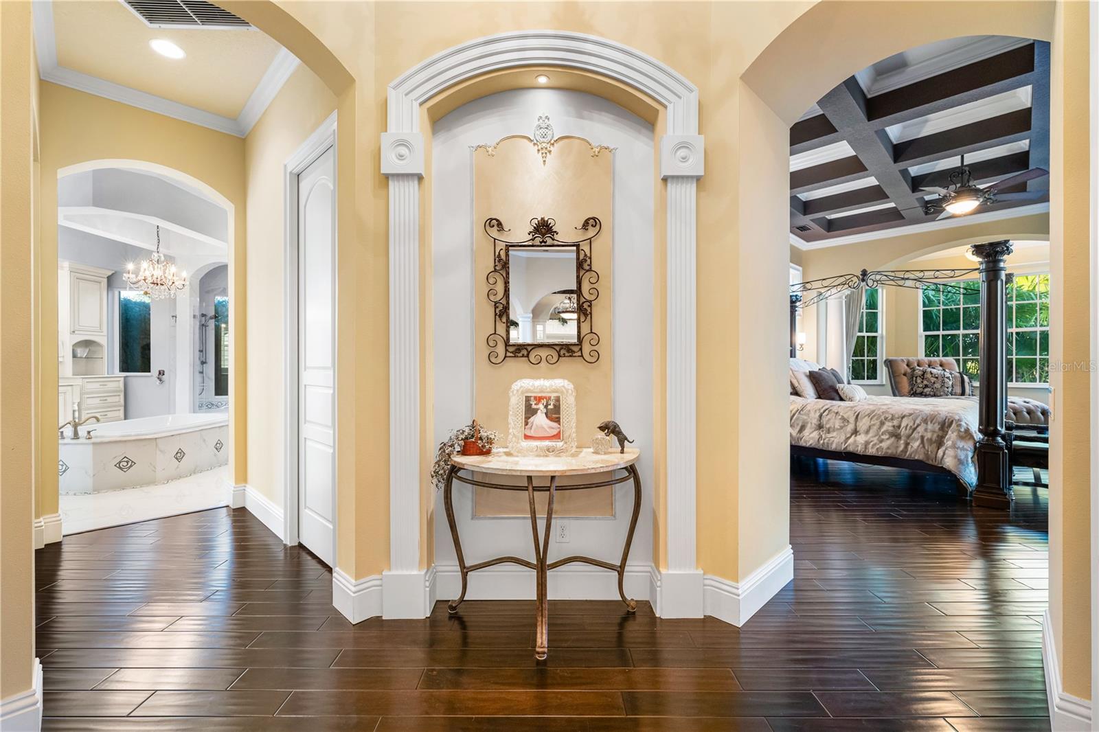 Listing photo id 32 for 8376 Catamaran Circle