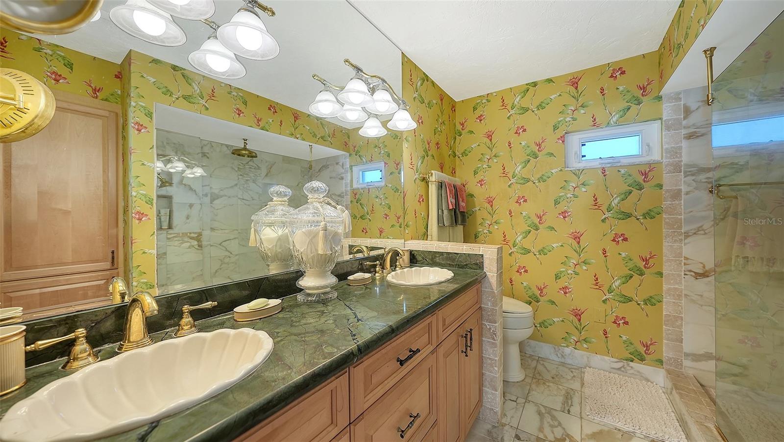 Image 20 of 75 For 5055 Gulf Of Mexico Drive 331