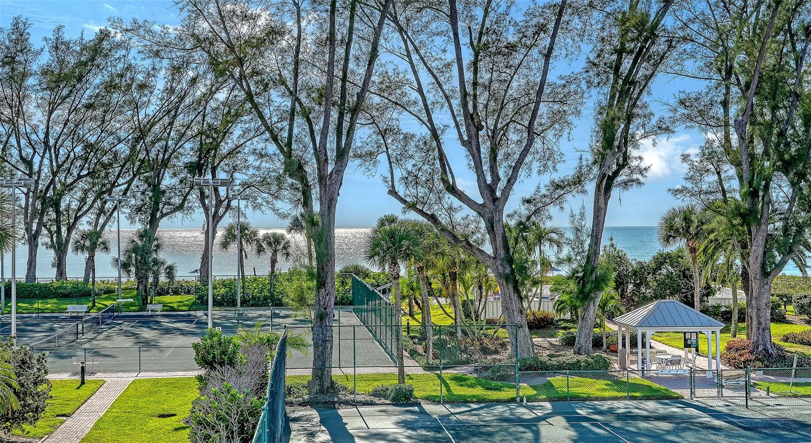 Image 27 of 75 For 5055 Gulf Of Mexico Drive 331