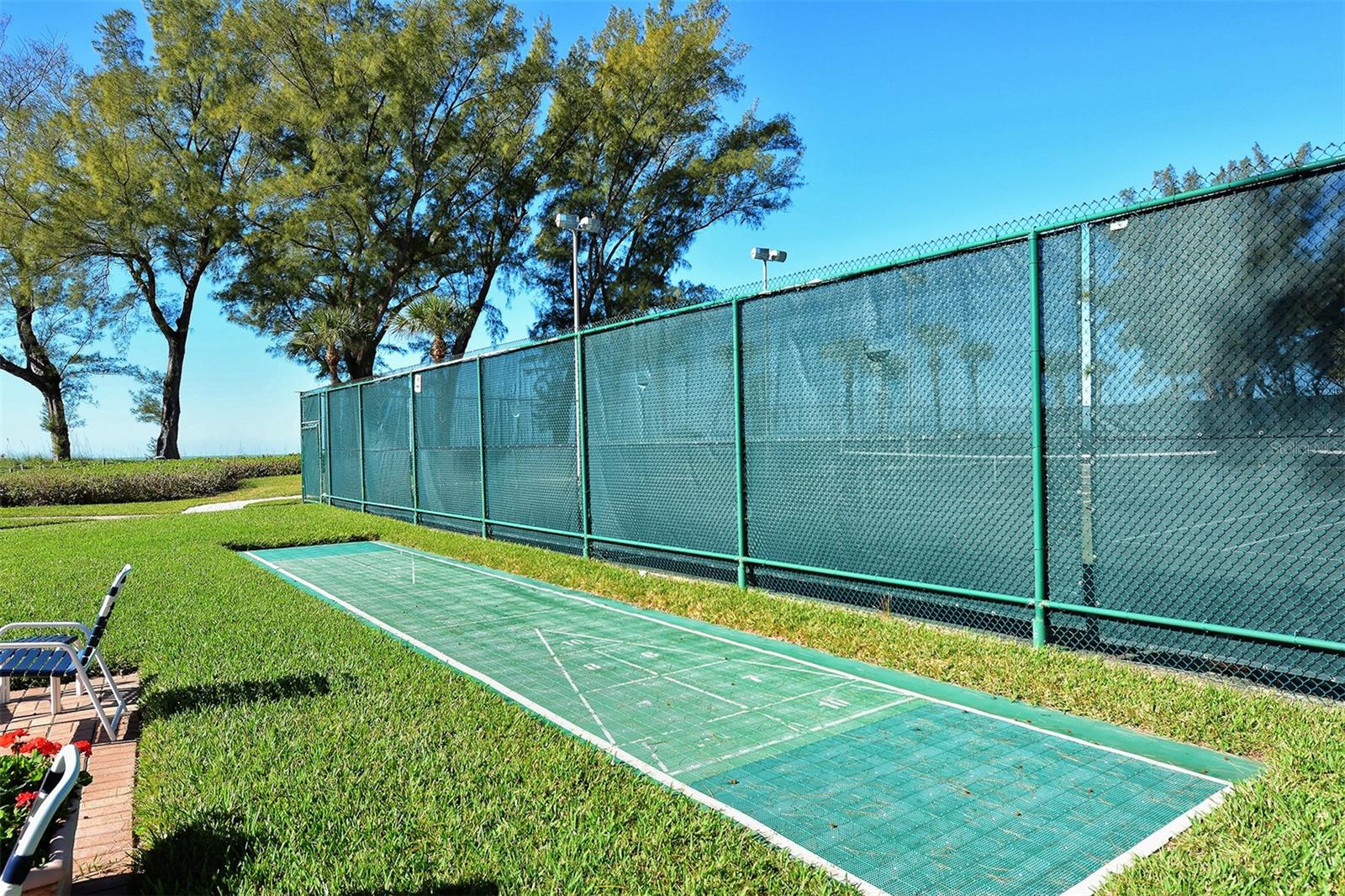 Image 41 of 75 For 5055 Gulf Of Mexico Drive 331