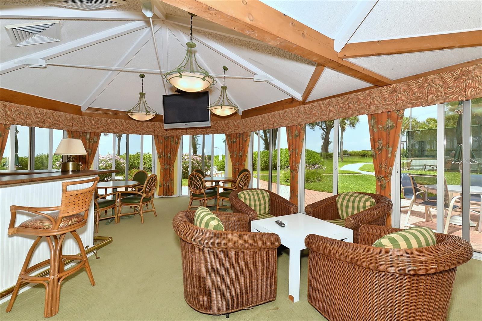 Image 47 of 75 For 5055 Gulf Of Mexico Drive 331