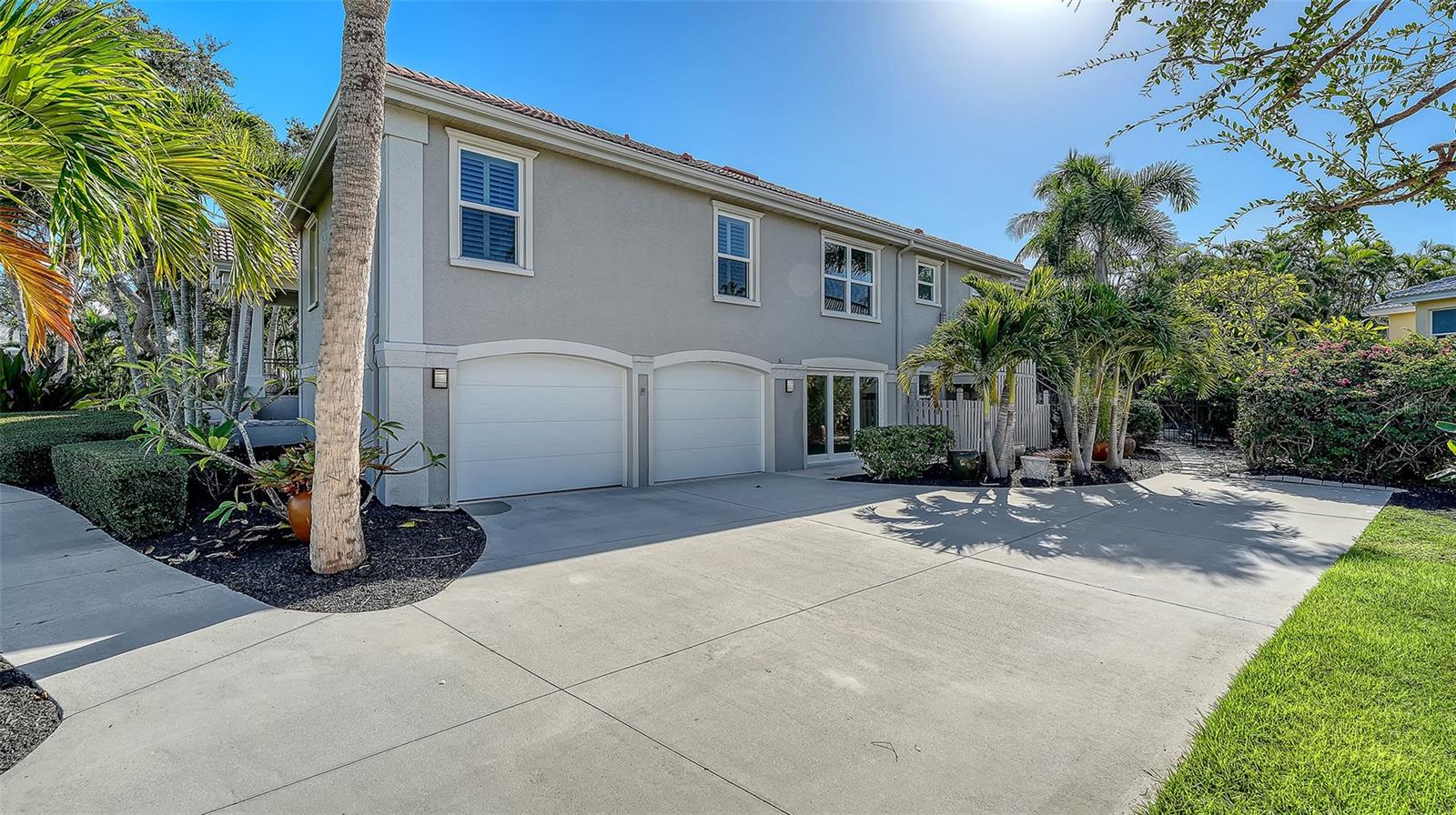 Image 4 of 60 For 3540 Bayou Circle