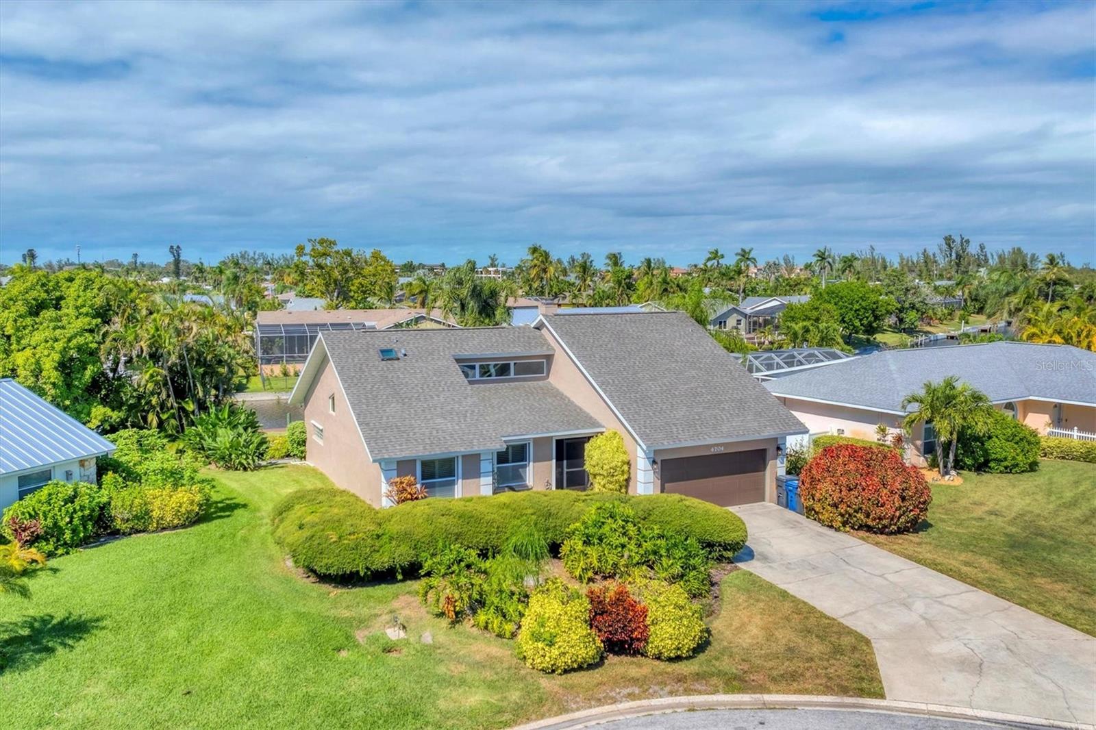 Details for 4704 Coral Lake Drive, BRADENTON, FL 34210