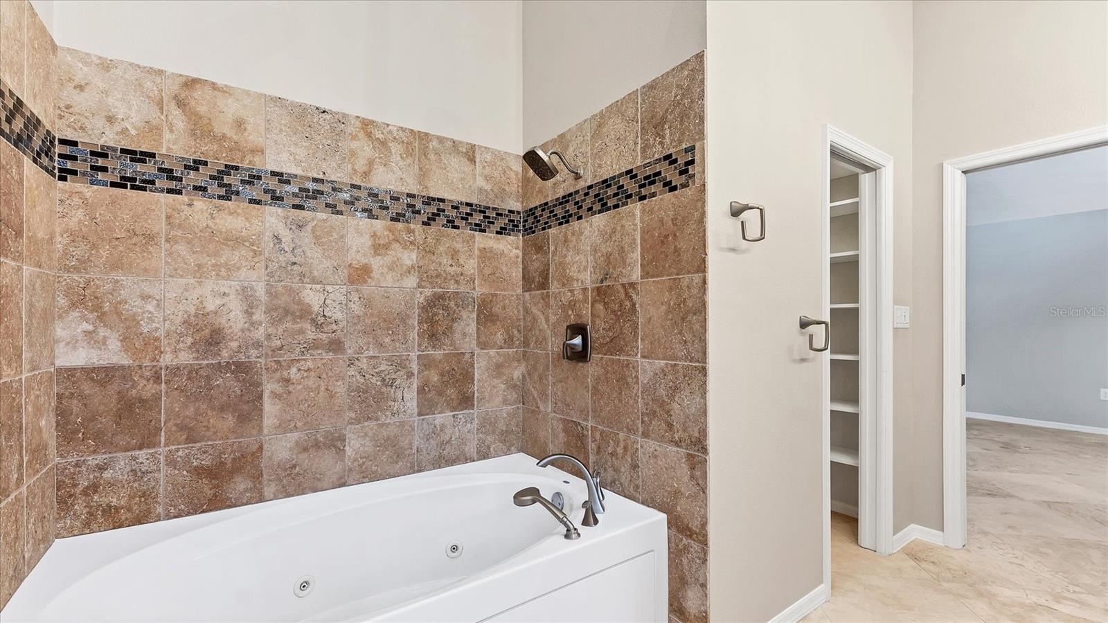 Image 23 of 57 For 4704 Coral Lake Drive