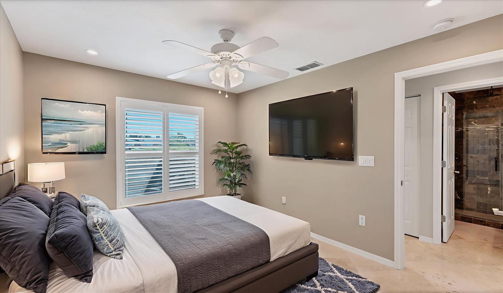 Image 26 of 57 For 4704 Coral Lake Drive