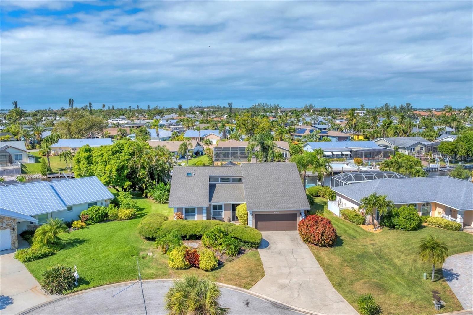 Image 7 of 57 For 4704 Coral Lake Drive