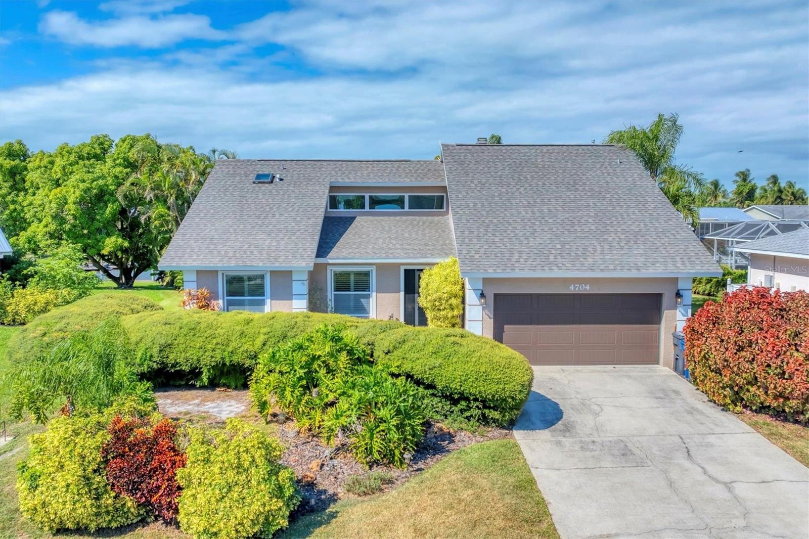 Image 8 of 57 For 4704 Coral Lake Drive