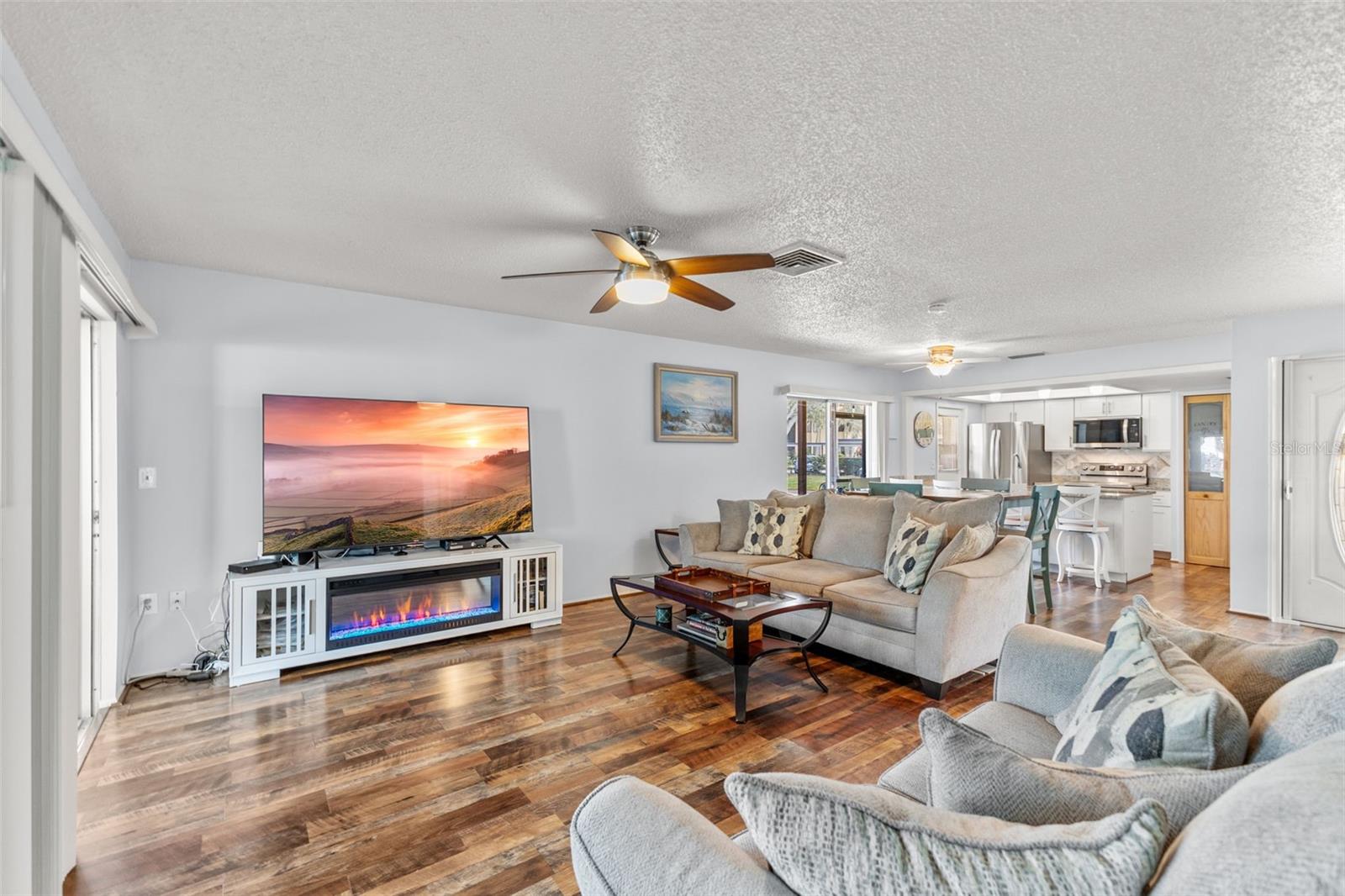 Image 7 of 37 For 1104 Faith Circle