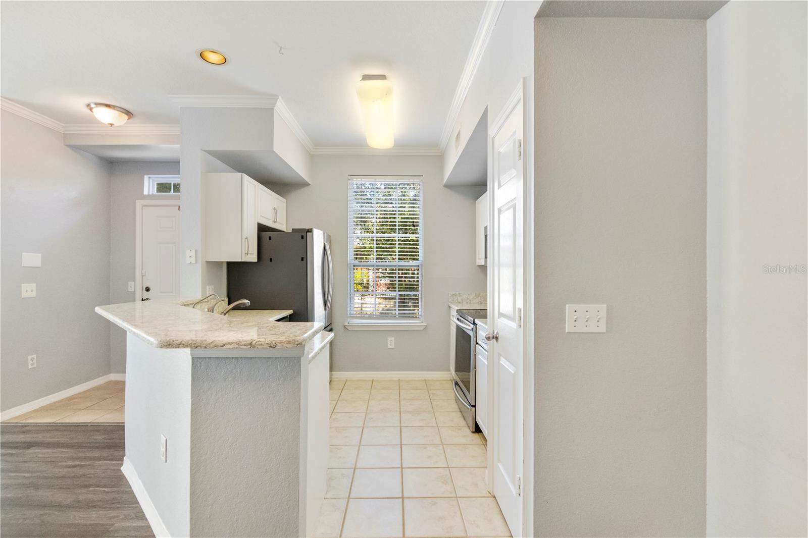 Image 10 of 62 For 5721 Soldier Circle 105