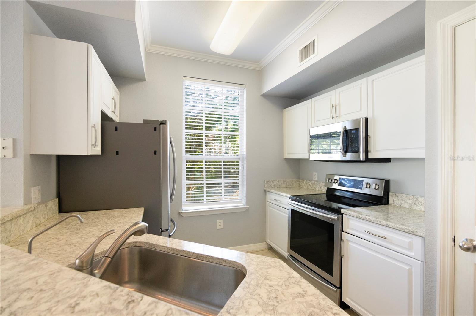 Image 13 of 62 For 5721 Soldier Circle 105