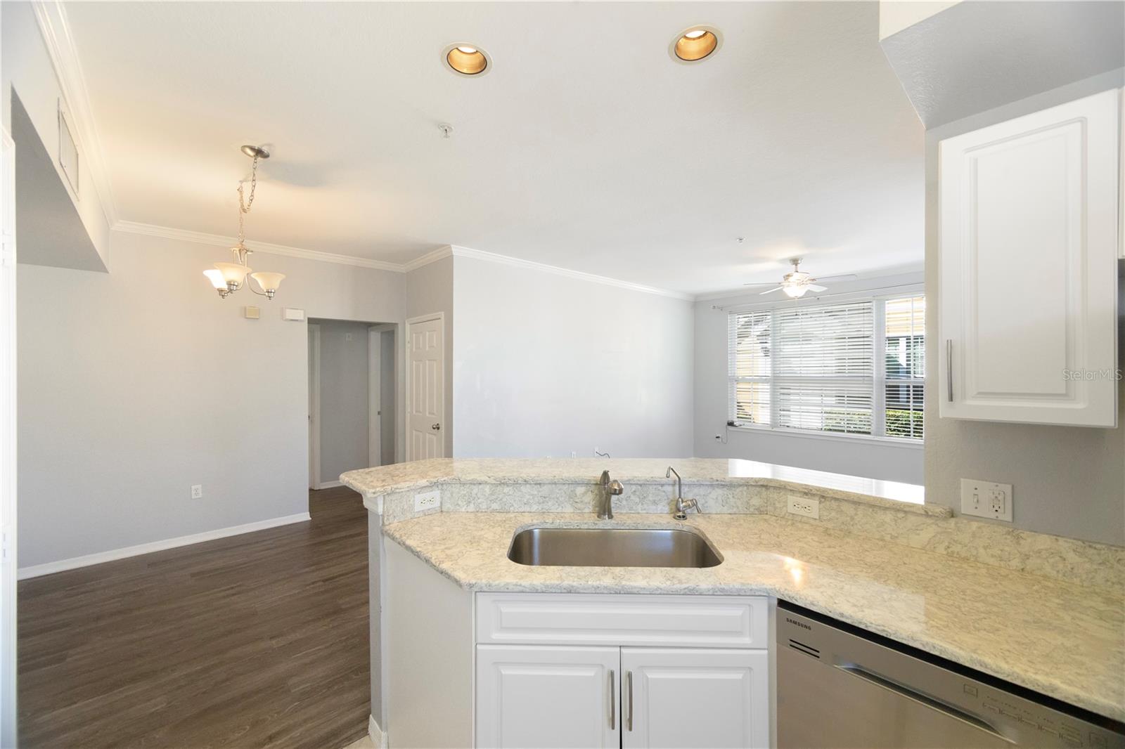 Image 15 of 62 For 5721 Soldier Circle 105