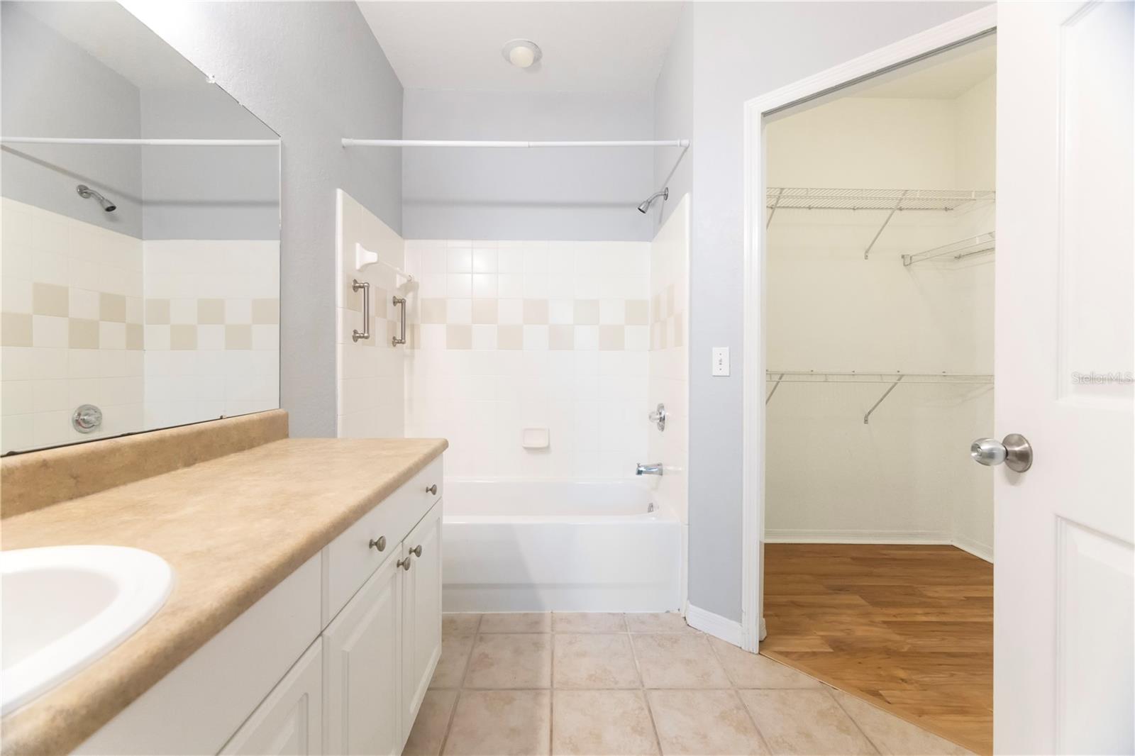 Image 25 of 62 For 5721 Soldier Circle 105