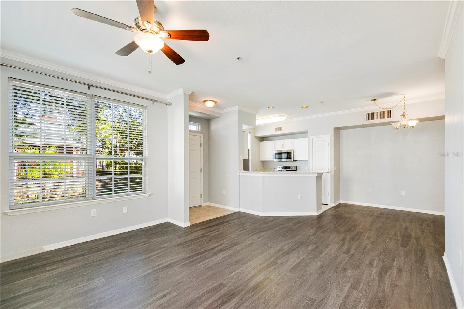 Image 4 of 62 For 5721 Soldier Circle 105