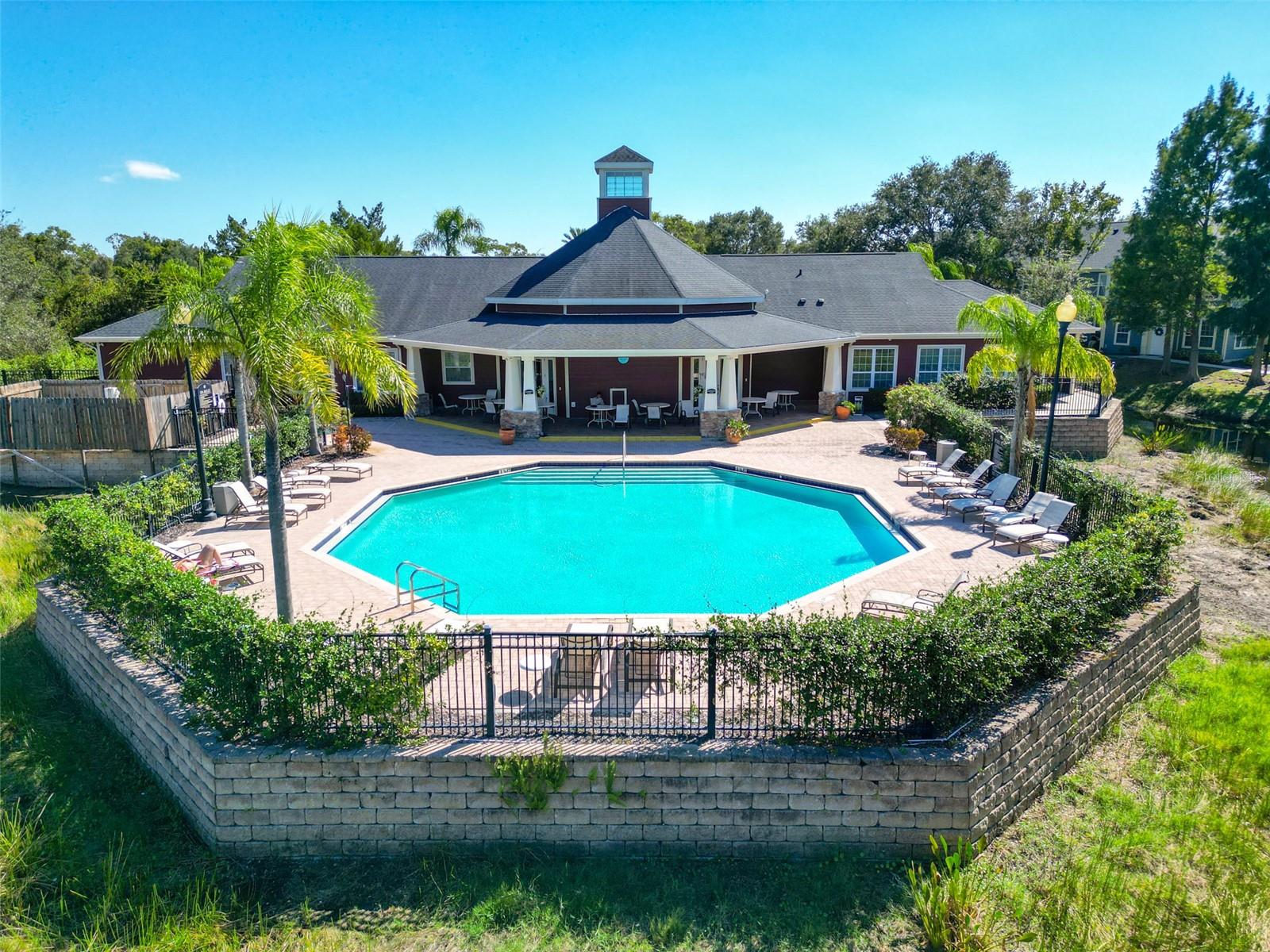 Image 52 of 62 For 5721 Soldier Circle 105