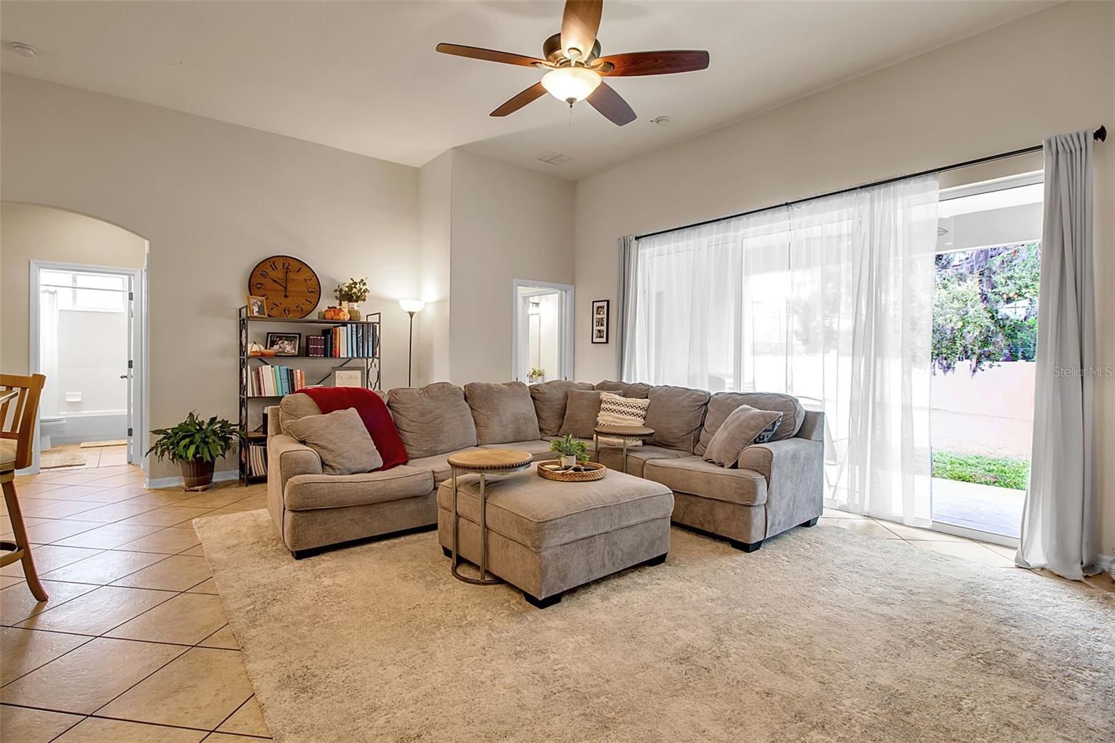 Image 21 of 60 For 6106 34th Court E