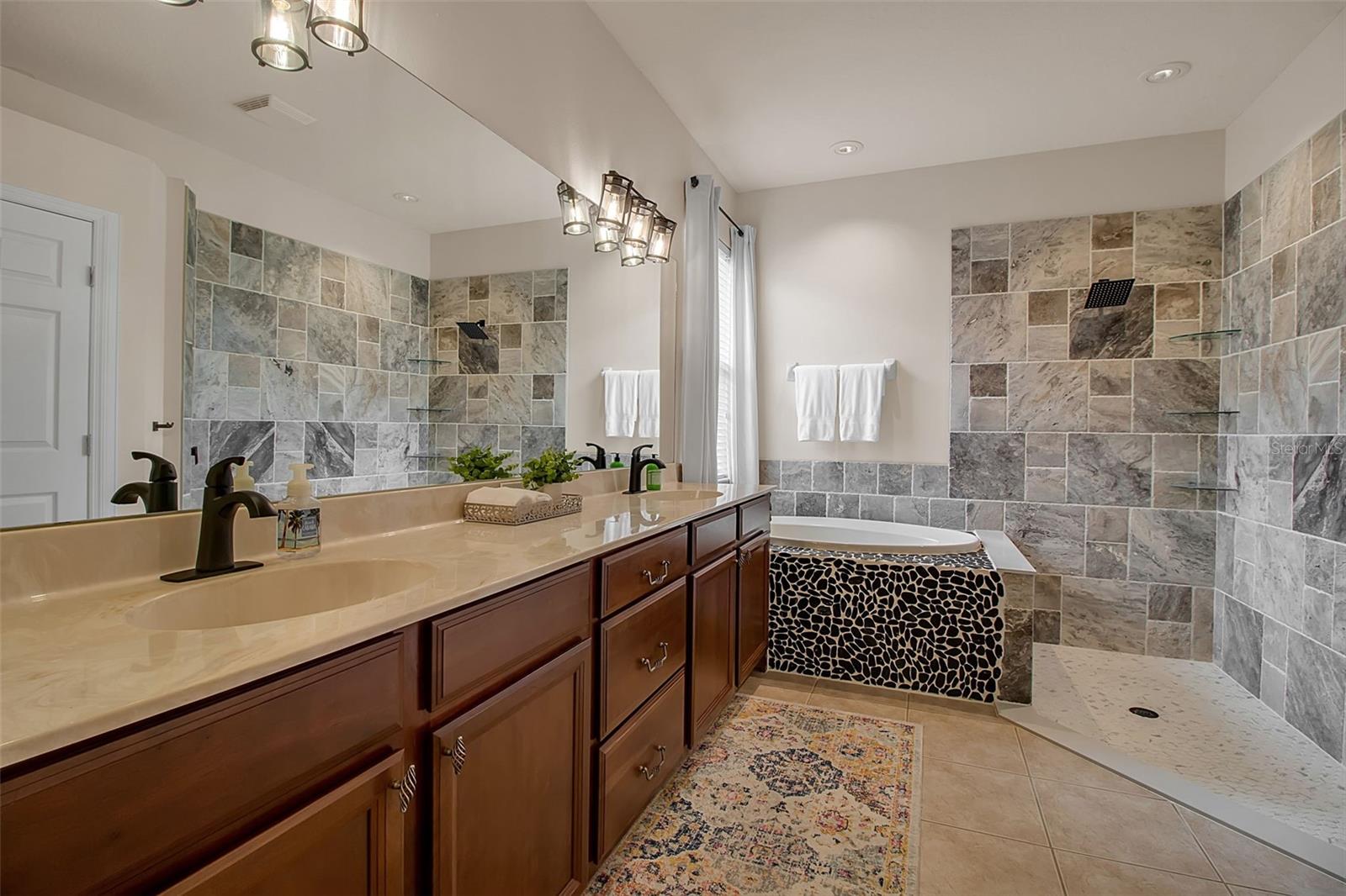 Image 26 of 60 For 6106 34th Court E