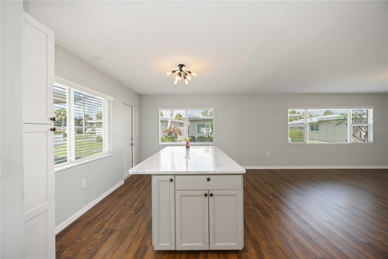 Image 5 of 31 For 85 Strathmore Boulevard