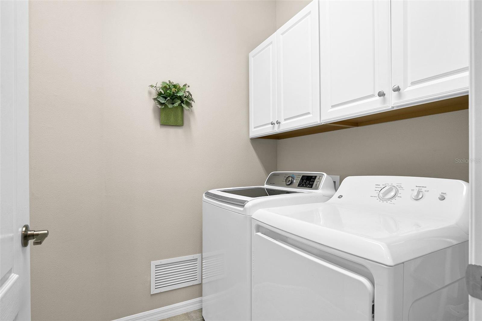 Image 26 of 37 For 1282 Backspin Drive