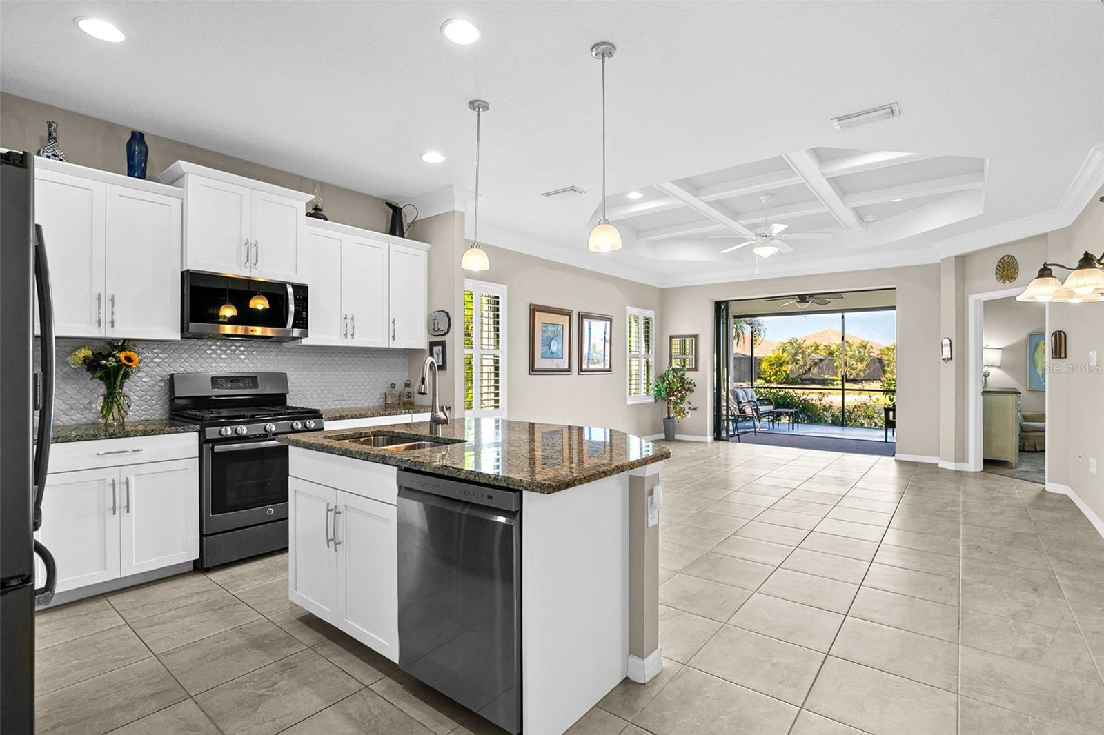 Image 3 of 37 For 1282 Backspin Drive