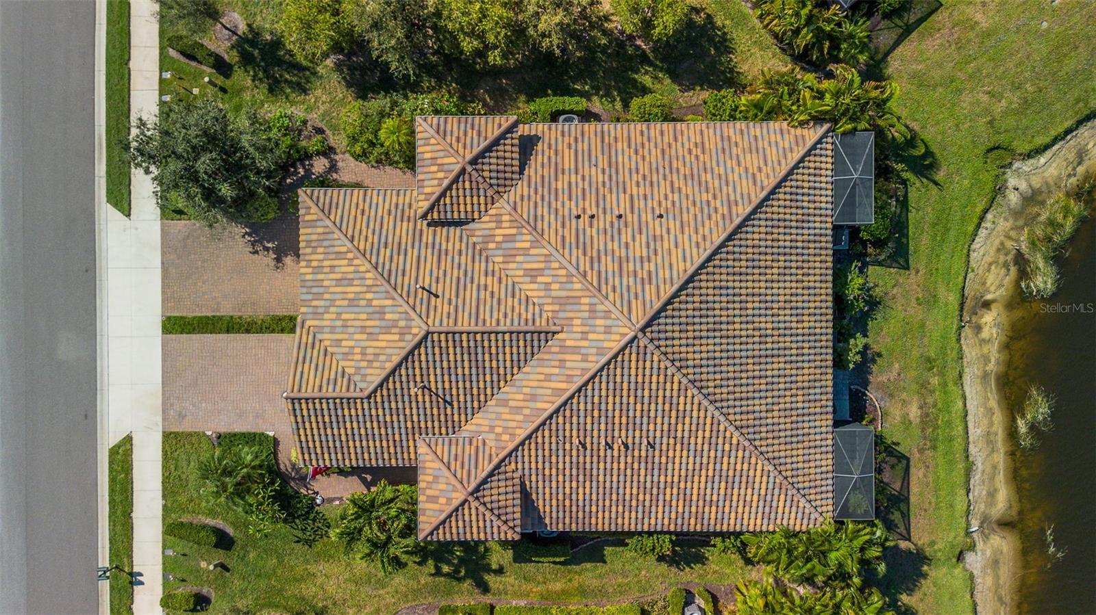 Image 36 of 37 For 1282 Backspin Drive