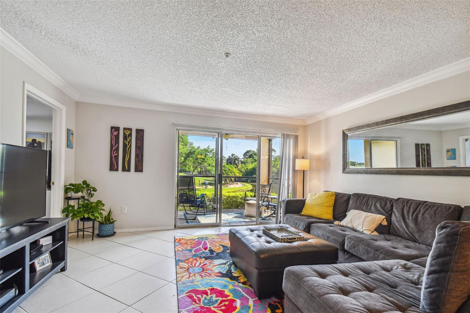 Image 6 of 21 For 2400 Feather Sound Drive 515