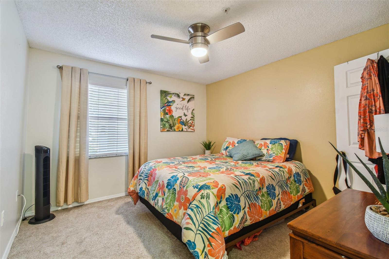 Image 8 of 21 For 2400 Feather Sound Drive 515